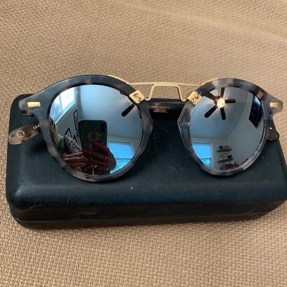 Krewe St. Louis mirrored sunglasses